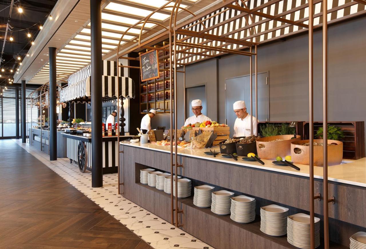 Cozzi Blu Hotel Zhongli Bagian luar foto The kitchen of the restaurant