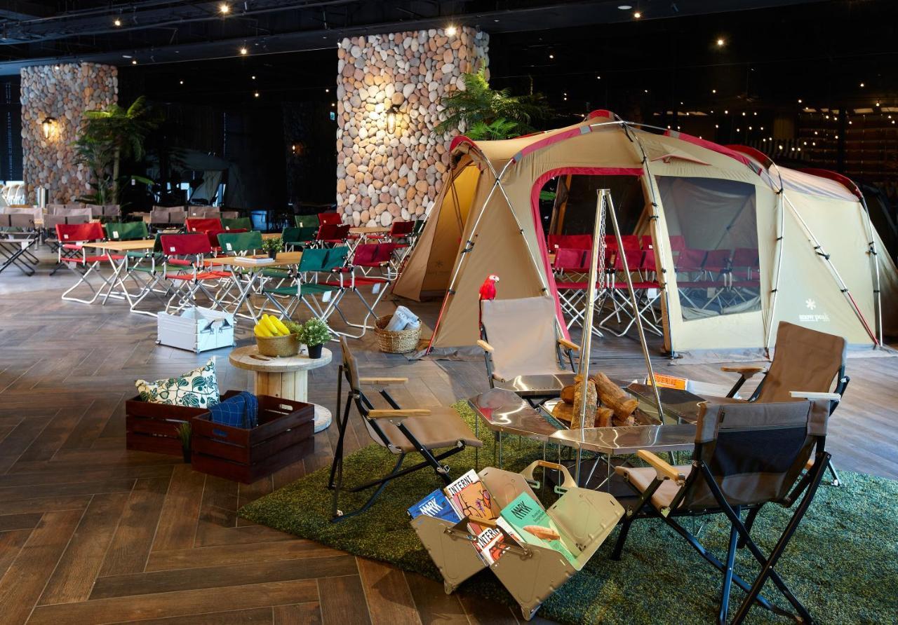 Cozzi Blu Hotel Zhongli Bagian luar foto Camping equipment