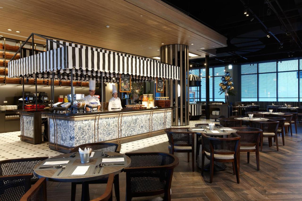 Cozzi Blu Hotel Zhongli Bagian luar foto The interior of the restaurant